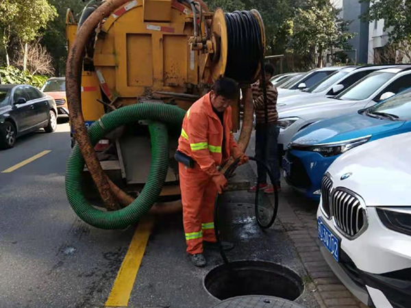 玛纳斯排污管道清淤