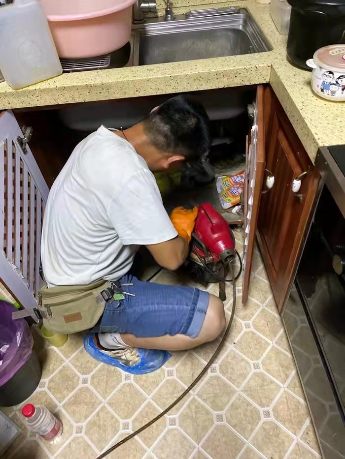 玛纳斯通下水道